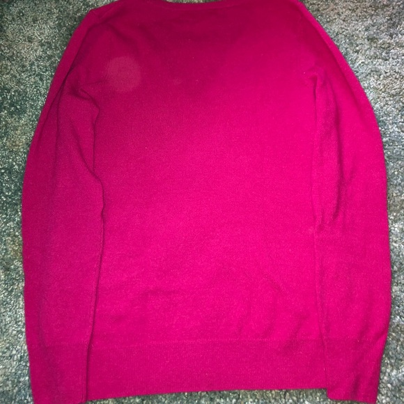 Magenta Vineyard Vines V Neck Sweater - Picture 3 of 3